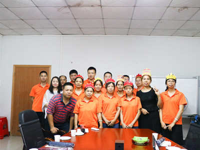 哈密瓜视频APP下载老司机苹果2019年公司员工生日会